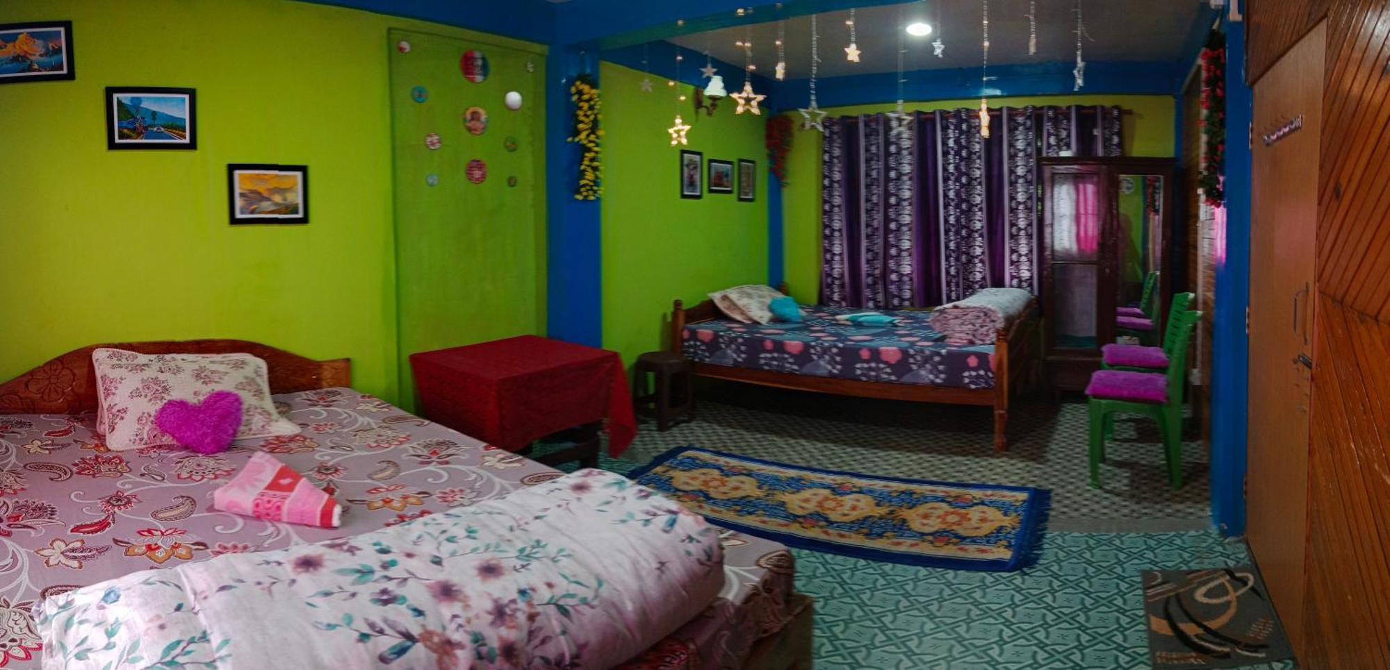 Kabiraalaya Homestay Darjeeling  Room photo